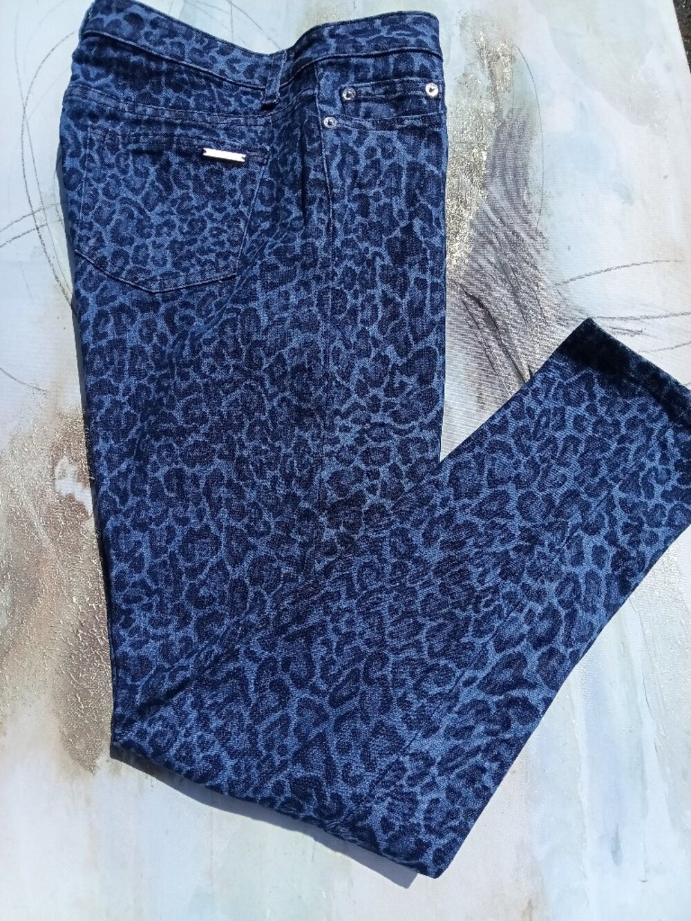 Women's skinny denim jeans, by Michael kors.